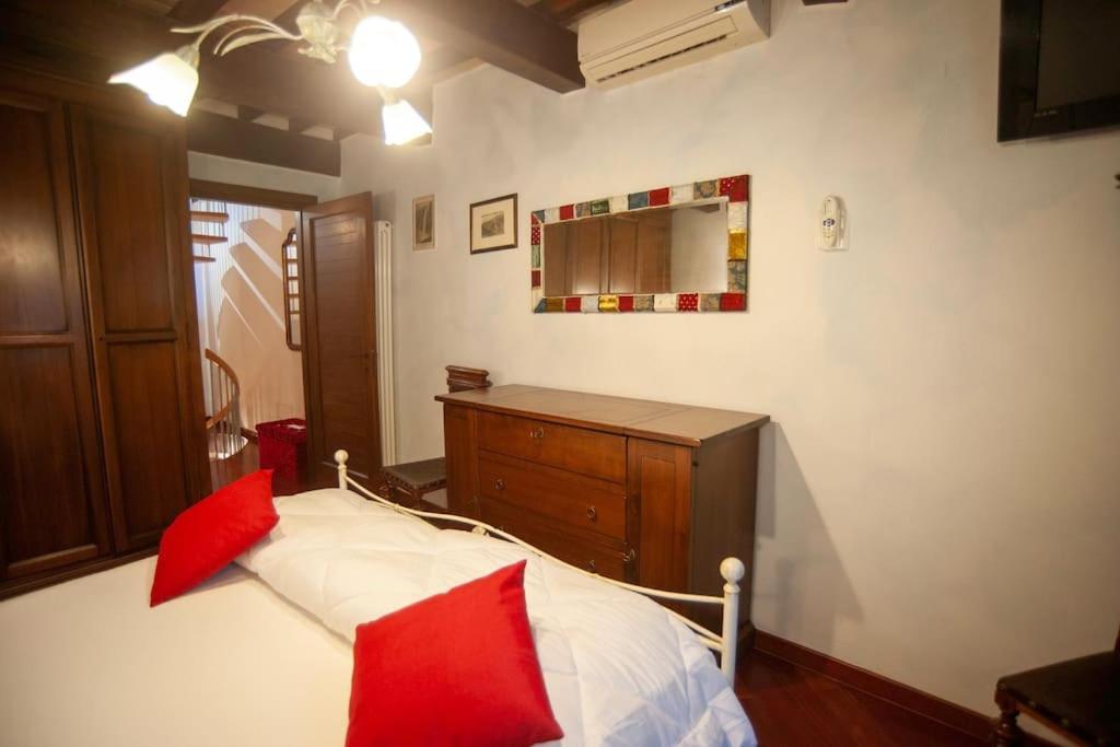 Appartement Casa Dell'Oliveto "Parcheggio Gratuito" à Narni Extérieur photo