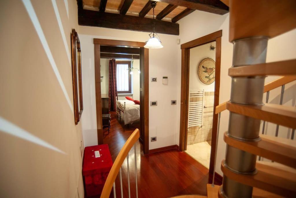 Appartement Casa Dell'Oliveto "Parcheggio Gratuito" à Narni Extérieur photo