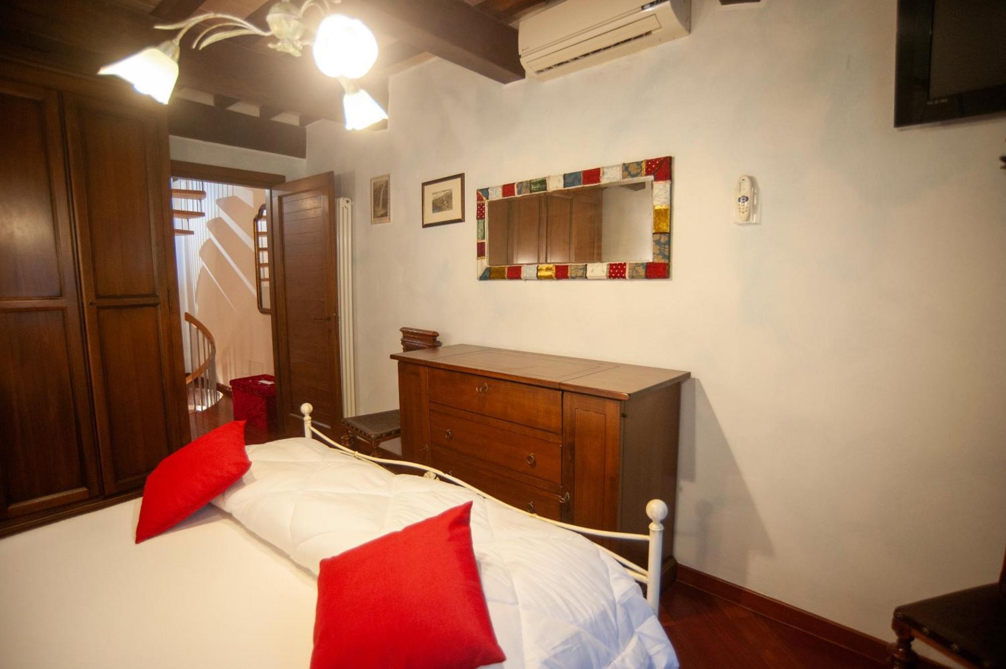 Appartement Casa Dell'Oliveto "Parcheggio Gratuito" à Narni Extérieur photo